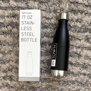 H2GO Black Stainless Steel Water Bottle 17 OZ Silver Accents